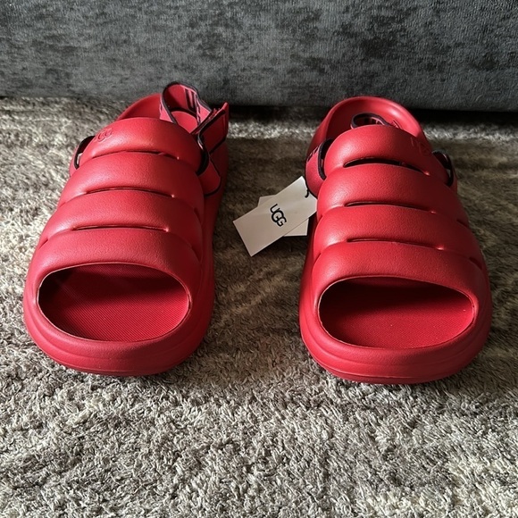 NWT UGG Sport Yeah Men’s Slides EVA Water Resistant Red 11 - Picture 2 of 5